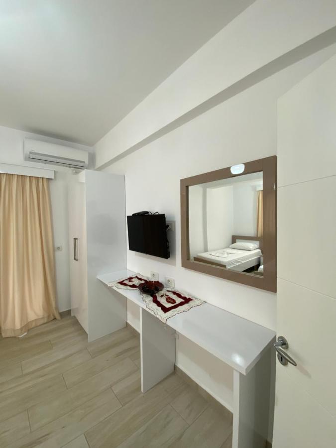 Hotel Andrea Saranda Dış mekan fotoğraf